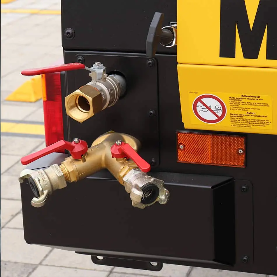 Compresor-de-aire-Kaeser-Mobilair-M57-detalle-salidas