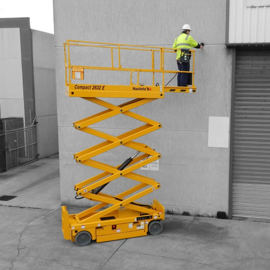 Tijera Electrica 10.0m HAULOTTE COMPACT10N vista action 001